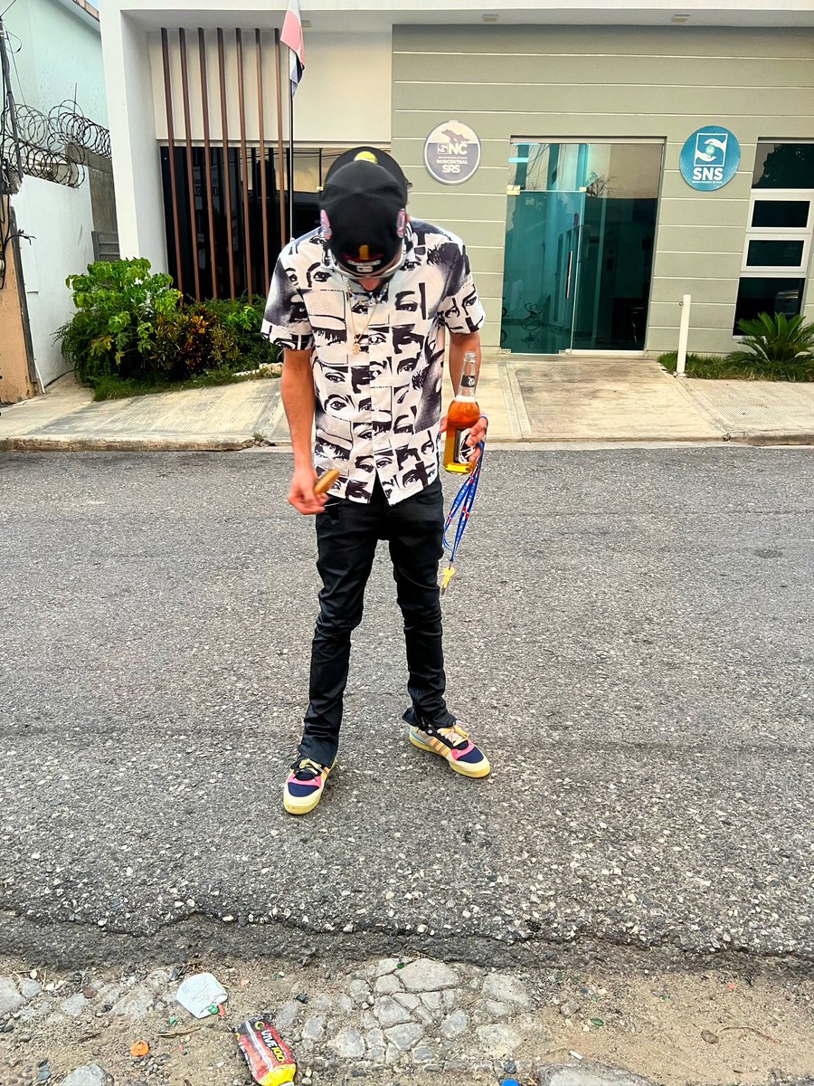iam_nefy's tweet photo. What’s up my @Twitter peoples. 🤍😂 https://t.co/YbdqkHsmiu