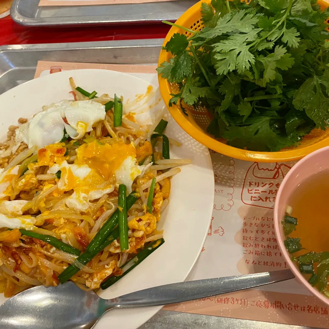 SakeDiploma_'s tweet photo. 東桜パクチーをスペシャルと格付けしました。
久しぶりのパッタイ♡
今日も変わらず美味しい💯❤️
お店情報→https://t.co/Pu7QP0fZ8i #ライブドアグルメ https://t.co/CRAjKuFuuC