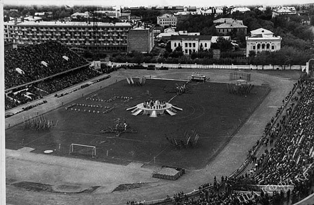 Стадион имени Долона Омурзакова.  Город Фрунзе,  1968 год.