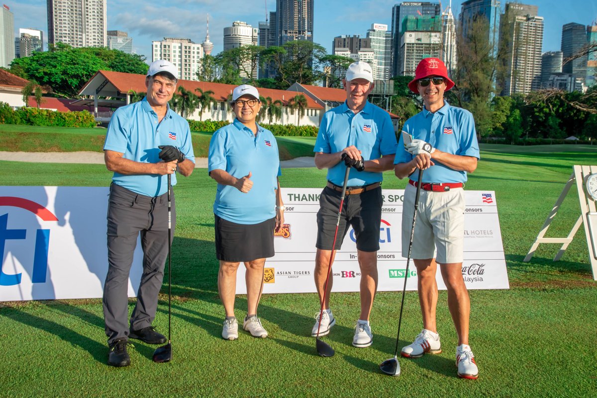AmChamMalaysia's tweet photo. On 5 July, AMCHAM held the 2023 Ambassador’s Cup. After a 3-year hiatus, this signature golf tournament saw a turnout of 36 golfers participating in a friendly round of golf with the US Ambassador to Malaysia.

Read more: https://t.co/prIbgT71x2

#Golf #GolfTournament #Luncheon https://t.co/P41uFID9xR