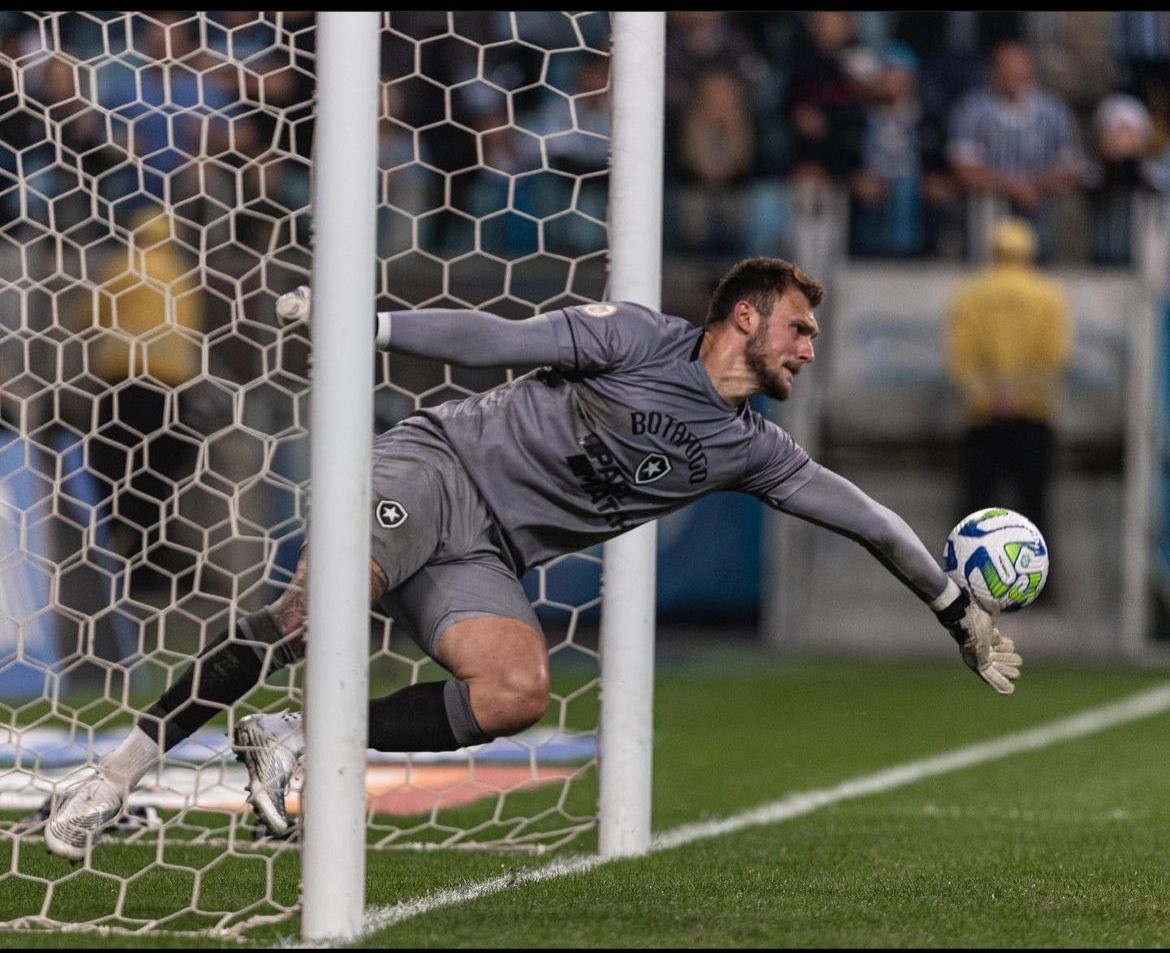 Botafogo venceu o Grêmio e confirmou o melhor início de uma equipe no Campeonato Brasileiro