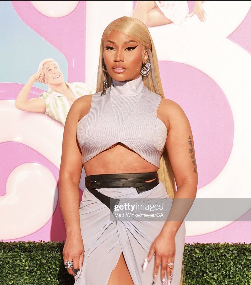 OneOfDaBarbz's tweet photo. #Getty #OneFace #OriginalFace https://t.co/Z8XYnk4gEI