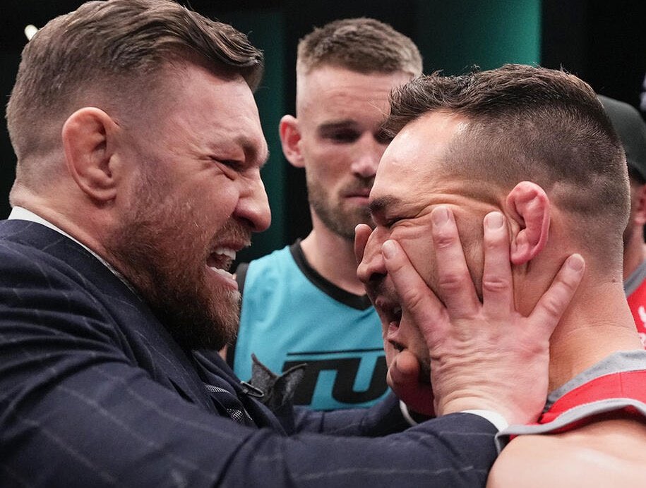 Moshe_bariach's tweet photo. @MikeChandlerMMA Tiny hands? https://t.co/c9tQ6y3zSI