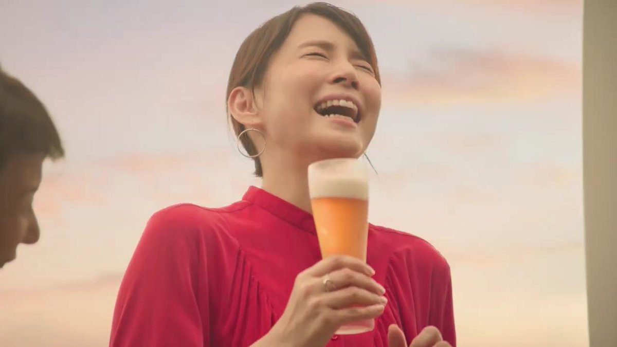 石田ゆり子 が出演する キリンビール キリン一番搾り生ビール のCM「夏