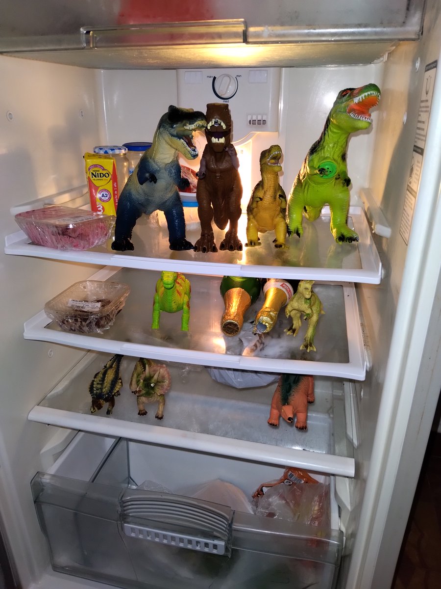 <a href="/valeskhaS/">Valeskha</a> Mi primer compra en la heladera!