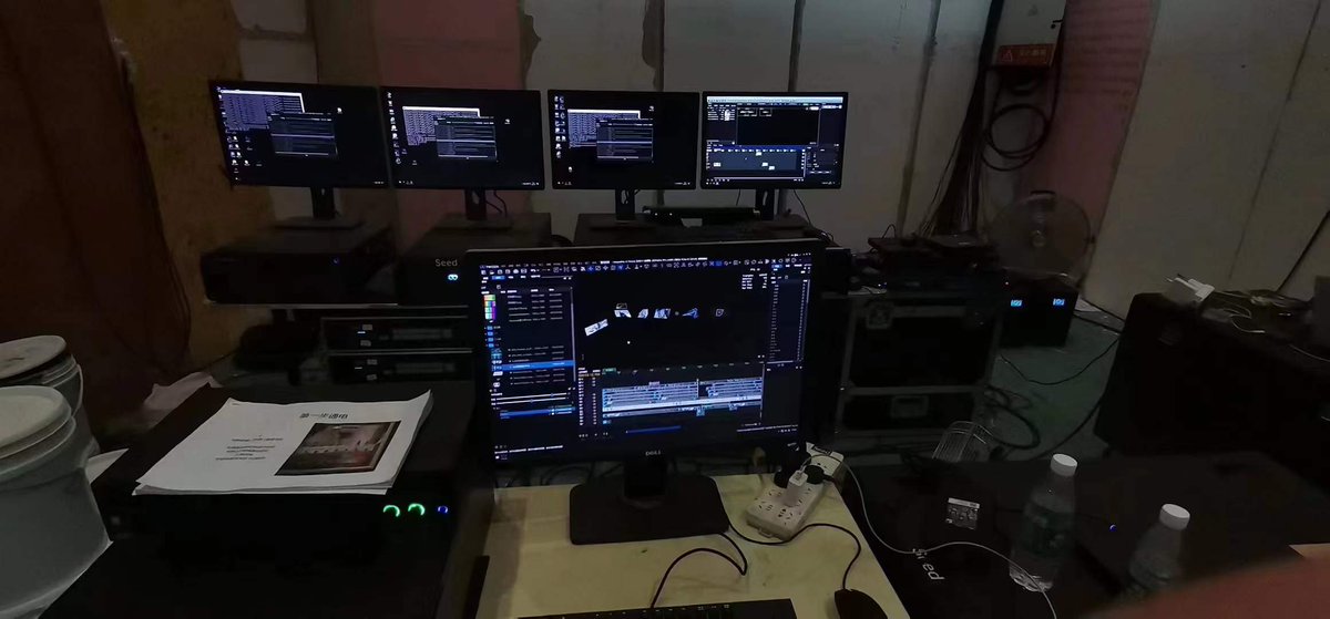 CNenlightV's tweet image. Silk Road Vision pays tribute to Zaha Hadid's architectural aesthetics and creates a "flowing journey of light and shadow" for the "THE NEW WORLD" design exhibition by Zaha Hadid Architects.
#hecoos #lightshadow #mapping #AVsolution #art #DesignExhibition #mediaserver #aesthetics