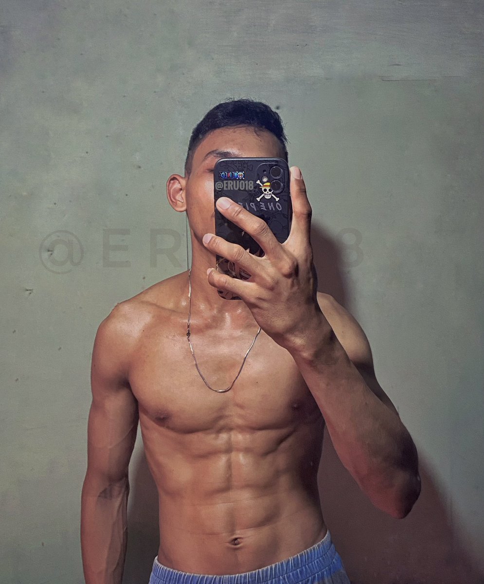 Baru kenal ngajak sebantal 😌 #workout