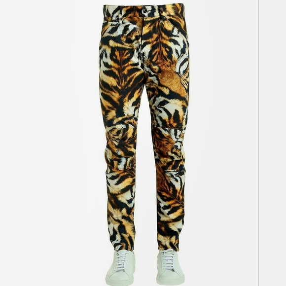 SwagShak_'s tweet photo. So good I had to share! Check out all the items I'm loving on @Poshmarkapp #poshmark #fashion #style #shopmycloset #halara #dior #gstar: https://t.co/7m5KQarvSm https://t.co/0NotJU1RPe
