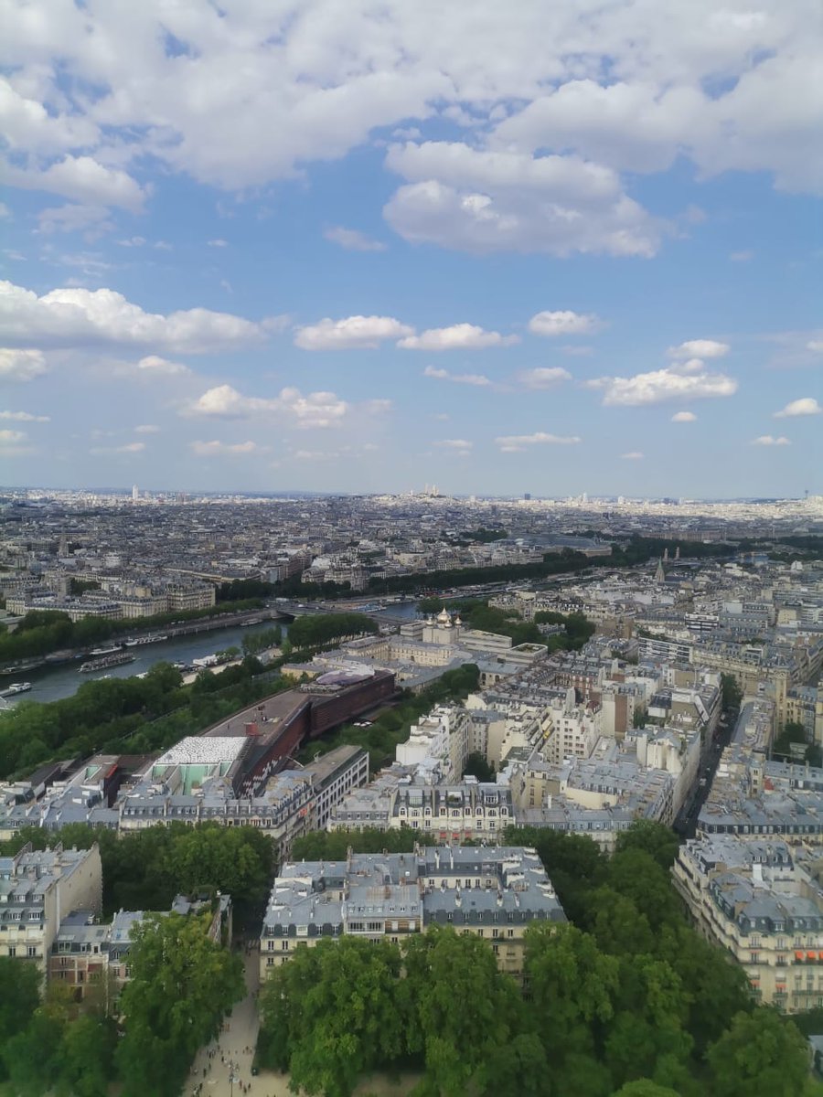 GM #NFTCommunity 

Enjoyed a weekend with my family.

Now it's time to get back to the work

Location - PARIS