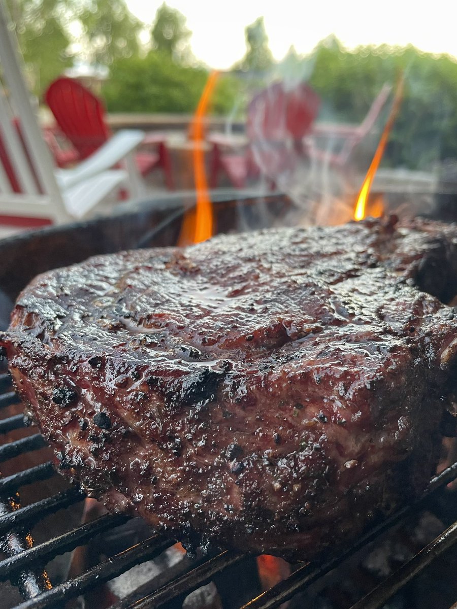 Reverse seared Tomahawk tonight on the @WeberGrills 🔥 @Kingsford #hickory #beef #steak #ribeye #tomahawksteak #reversesear