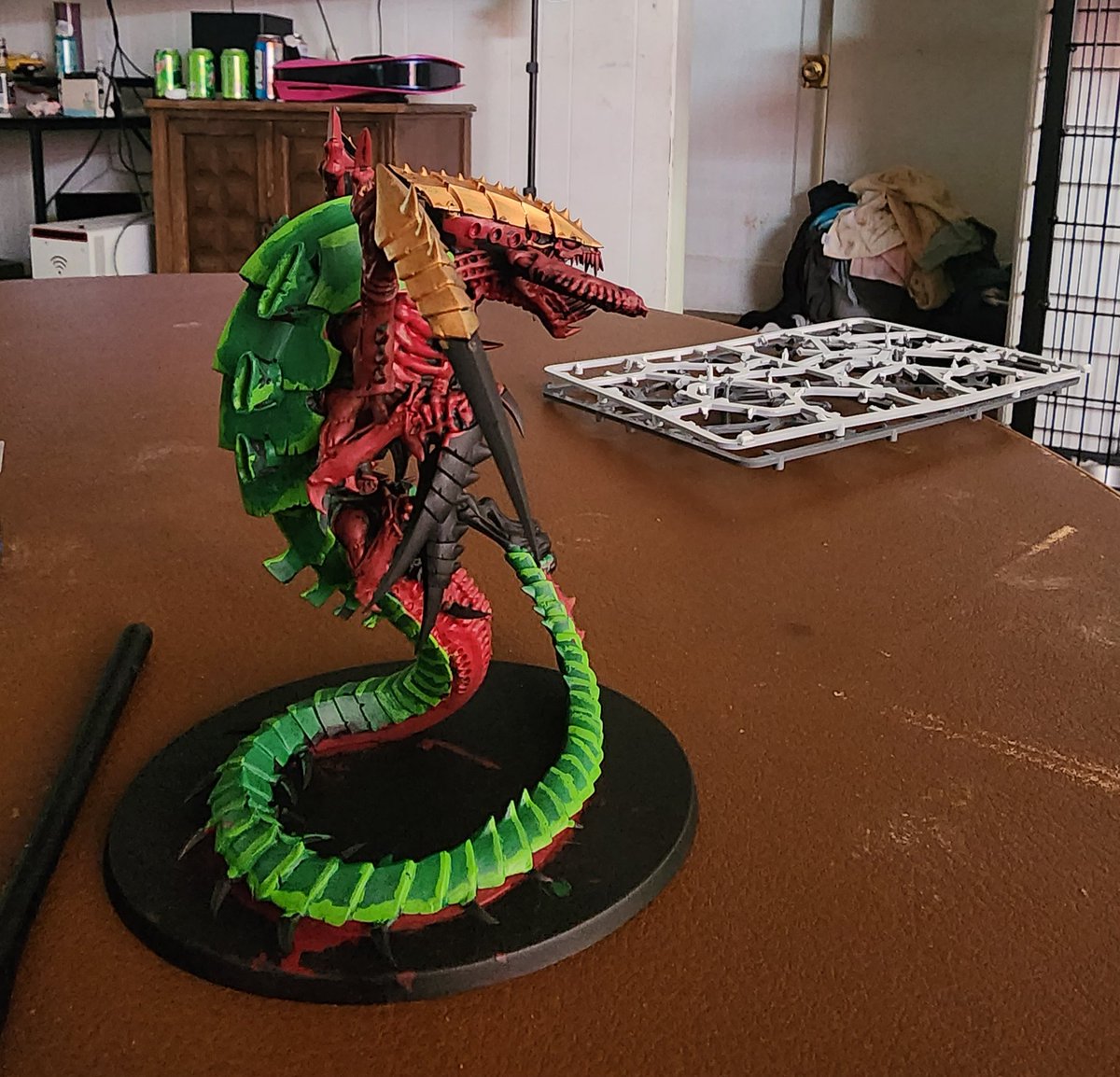 HeyChurchyBoi's tweet photo. @DARUSSIANBADGER 
How dare you get me into warhammer 40k. I'm 5 straight hours in sir. https://t.co/caa4IYJN3E