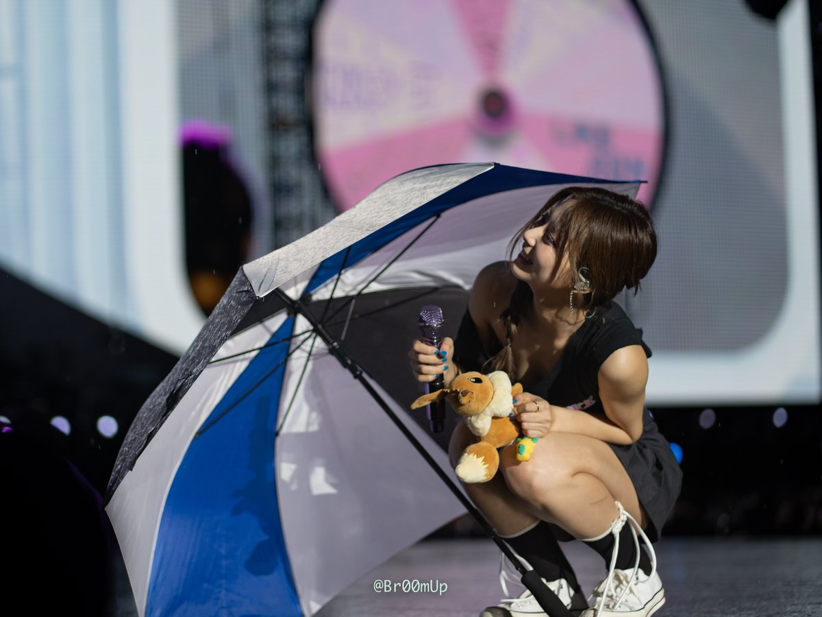 230709

#TWICE #트와이스 #READYTOBE 
#TWICE_5TH_WORLD_TOUR 
#TWICE_5TH_WORLD_TOUR_IN_ATLANTA
#Tzuyu #쯔위