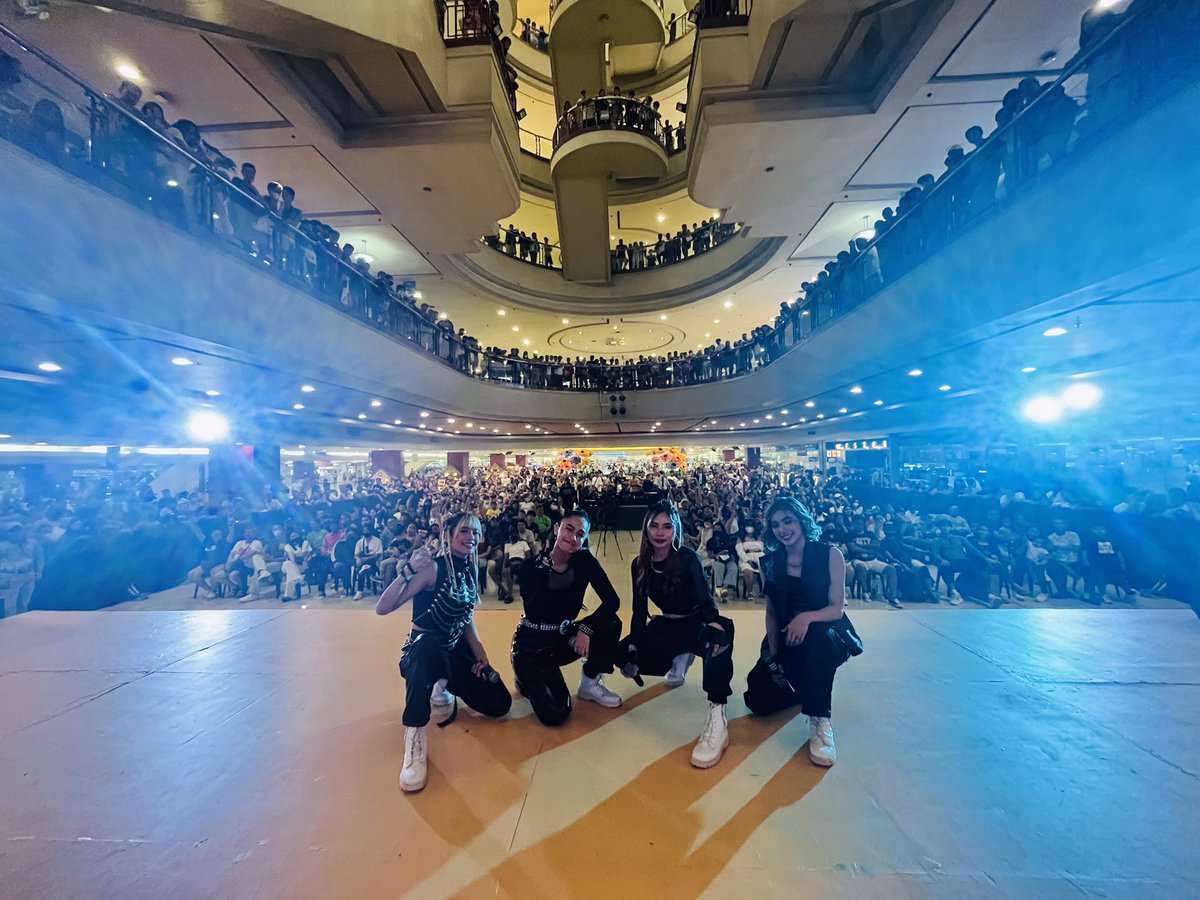 Thank you so much, Sta. Lucia Mall ! We appreciate you and we hope to see you all soon in our next performances 🖤

Make sure to watch out our Music Video and Album Single release later at 7 pm. ✨

#blvckentertainment #blvckflowersofficial #blvckflowersPPOPSTAR_MV