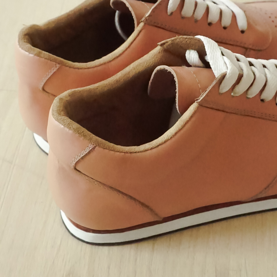 RIDEinc's tweet photo. Bikin sporty look kamu makin unik dengan Gin Leather Tabi Sneakers

In frame: Gin Leather Tabi Sneakers peach
https://t.co/ED4mL6CKaN https://t.co/e6AvkWRekF
