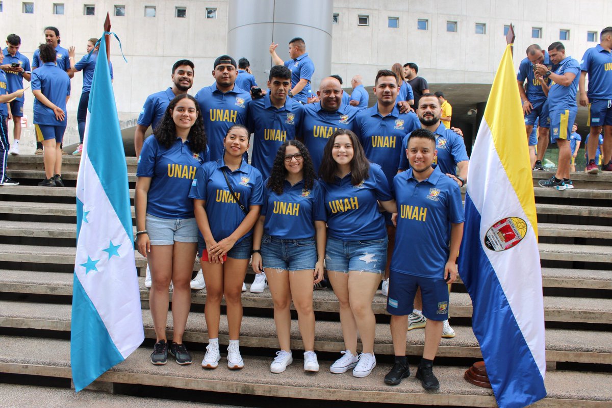 GmunozTT's tweet photo. Con mucha alegría a despedirme con mis últimos juegos deportivos centroamericanos universitarios San Salvador 2023 previo a mi titulación de pregrado.
Me siento con mucha honra de ser escogido como el atleta abanderado de la delegación de mi alma mater @UNAHoficial 
¡Vamos Pumas! https://t.co/sBMy0N9sVl