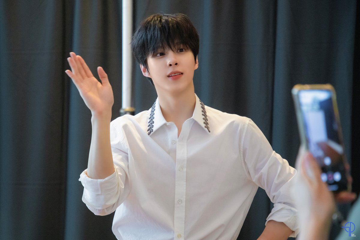 김우석(KIM WOO SEOK) tweet media