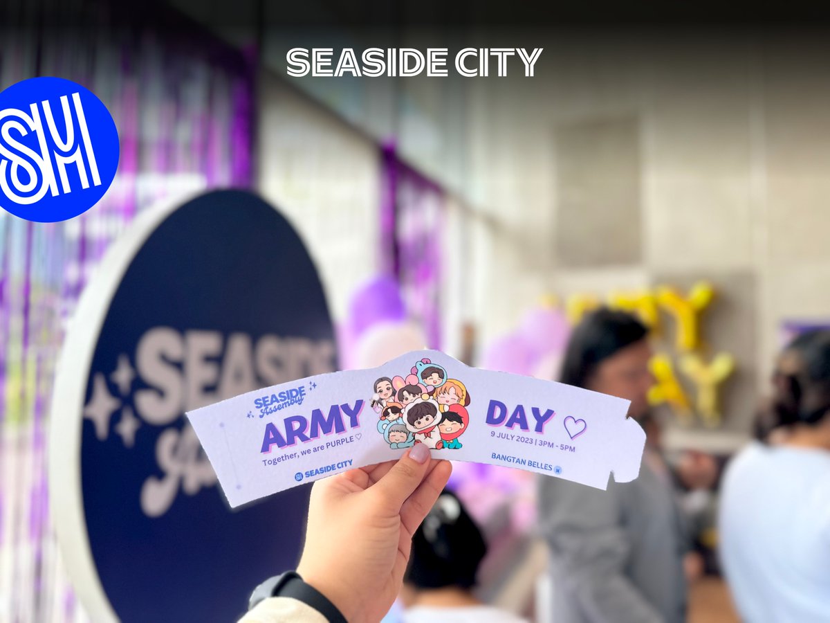 SMSeasideCebu's tweet photo. Check it out! The Bangtan Belles and some enthusiastic BTS fans in Cebu joined #CoffeeTimeAtSM to celebrate Army Day with a cupsleeve event at The Civet Coffee Roasters! 💜
#EverythingsHereAtSM #AWorldOfExperienceAtSM https://t.co/nx7zgDRjqK