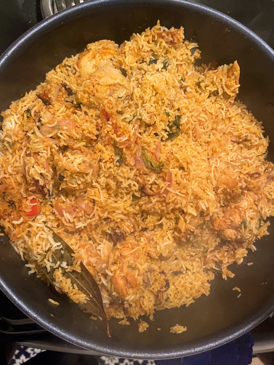 A_forAbii's tweet photo. Been loving this style of Biriyani of late😍🥰 
#ChefAB https://t.co/Kl8h1fEB1C