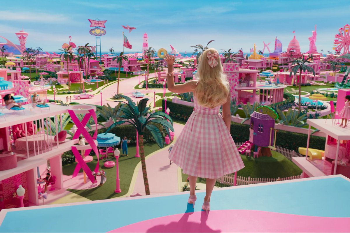 BriansFilms's tweet photo. Greta Gerwig’s #Barbie is an ABSOLUTE marvel of a film. She is able to infuse this simple story with so much emotion, excitement, and comedy. Her style shines bright. Margot Robbie and gosling shine brighter then the sun, this is such a great movie. The hype is REAL. https://t.co/Y6cPbT7nHS