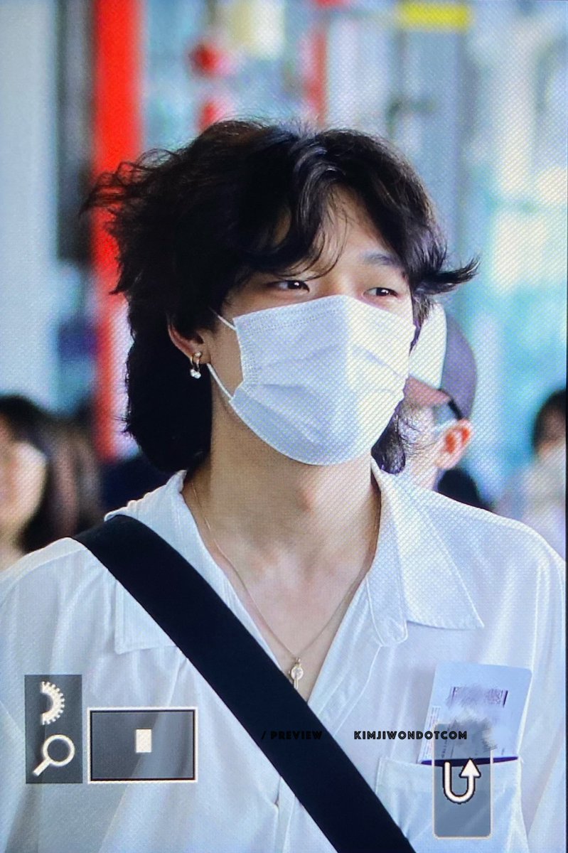 19951221_com's tweet photo. 230710 KIX 오늘 완전 왕댜님🫨❣️
#BOBBY #바비 #バビ #iKON https://t.co/F988QiTLel