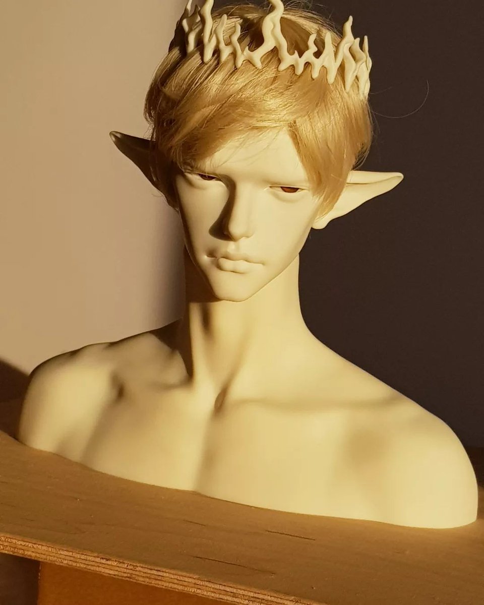 BjdRosen's tweet photo. Soon: Erasmus head 75cm. 21,5cm head circumference. 13-13,2cm neck. 19,5cm shoulders on this bust presentation. Price will be around 150-160 usd. Only one color: BasicPale which is close to Soom color #bjd #balljointeddoll #bjdsculpting #ドール #球体関節人形 #인형 #人形 #doll https://t.co/Uq9JNyjOnR