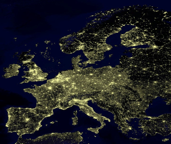 TradersCom's tweet photo. What we are watching in #Europe This Week:
#Germany CPI, ZEW survey
#Italy industrial production, trade
#Spain CPI
#Eurozone industrial production
#France CPI, French President Emmanuel #Macron hosts Indian PM Narendra #Modi
#Poland CPI
#INR #nifty50 #Sentex
#EURUSD #CAC40 #DAX https://t.co/eMWTpKJa7N