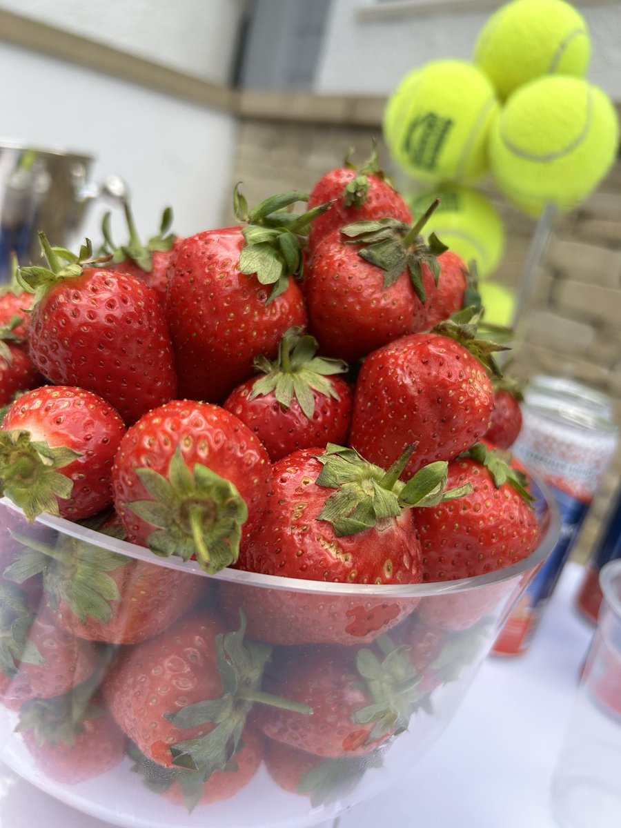 CateringNB's tweet photo. Busy weekend for the team 
Wimbledon themed BBQ aim Saturday and a Indian themed BBQ on Sunday 
On 2 dates left this summer so please contact us if you require an event. 
#BBQ #Wimbledon #events https://t.co/6x6nJa7DyA