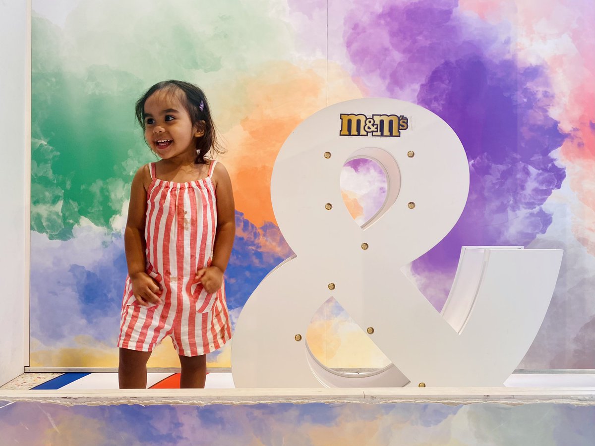 AllureVision1's tweet photo. Photoshoot with Julyana @ M&amp;M Store Times Square NYC #MandM #TimesSquare #Photoshoot #Modeling #BabyModel #Photography #NYC #Colors #Toddler #July https://t.co/MHQ2Ta9Gg8