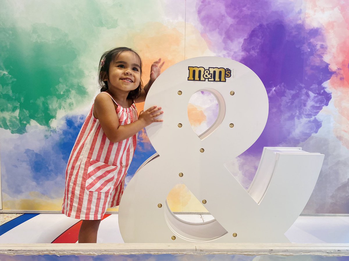 AllureVision1's tweet photo. Photoshoot with Julyana @ M&amp;M Store Times Square NYC #MandM #TimesSquare #Photoshoot #Modeling #BabyModel #Photography #NYC #Colors #Toddler #July https://t.co/MHQ2Ta9Gg8
