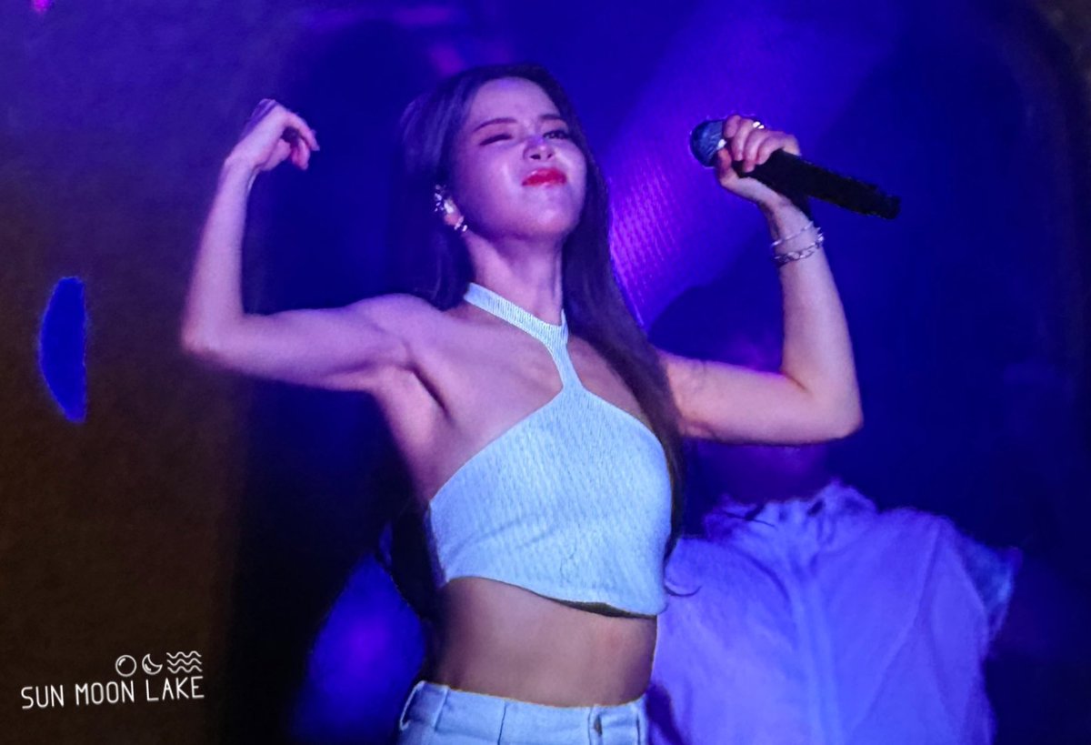 wrixlesolar's tweet photo. this yongsun reminded me of this wheein🥲🥲🥲 https://t.co/VtCz8dfB9H