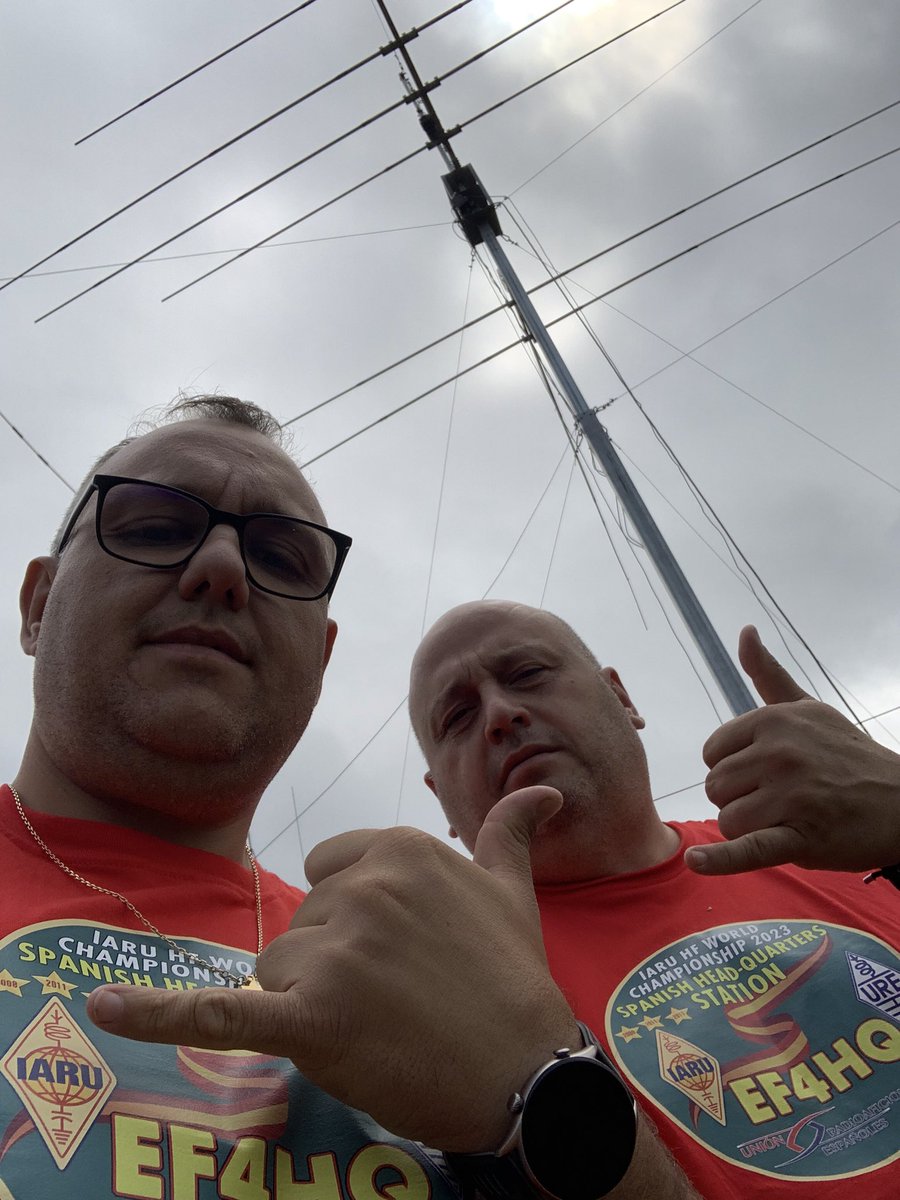 {Fabian/EB1TR} 📻 🧉 🐍 tweet media