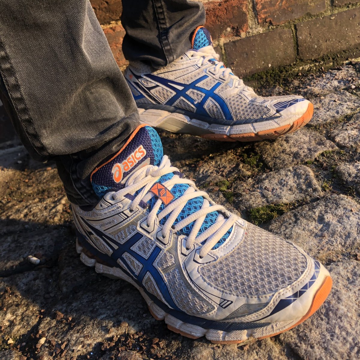 Snax42's tweet photo. Lets start the day in Asics GT. I think its getting a warm day #asics #asicsgt #asicsfan https://t.co/k9ec3J8cSN