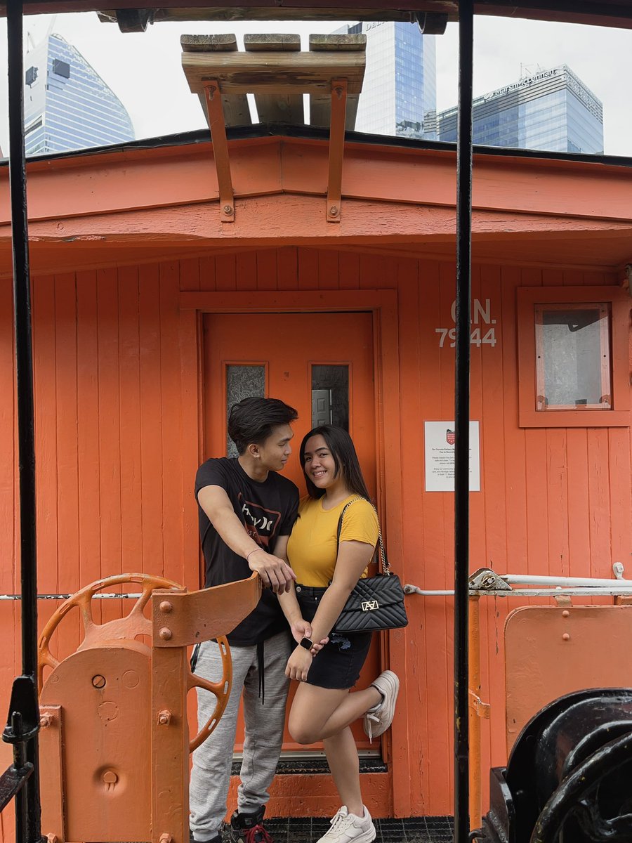 _Shaiyieeeee's tweet photo. 1st - 4th year ❤️

Nung 1st at 2nd anniv namin bike bike lang kami kasi palamunin palang kami nuon 😭🤣 3rd at 4th mej may budget na,  akaafford na ng ticket sa zoo at CN Tower 🤣🤣🤣. 
𝓗𝓪𝓹𝓹𝔂 4𝓽𝓱 𝓪𝓷𝓷𝓲𝓿𝓮𝓻𝓼𝓪𝓻𝔂,  𝓣𝓸𝓶𝓬𝓵𝓮𝓻𝓮 https://t.co/oRcAkP2td7