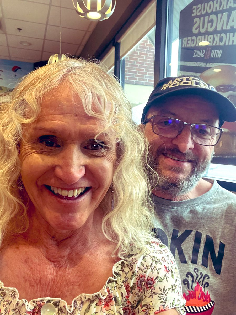 Edgewood66's tweet photo. Two of my Loving Trucker Buddies!
These Guys are Awesome!
James ❤️
Anonymous Trucker
&amp;
Mark! ❤️
Nomadic Brit

There’s Tons More Trucker Buddies!
Who’s Next??
Any takers?… https://t.co/paK0q3o40O