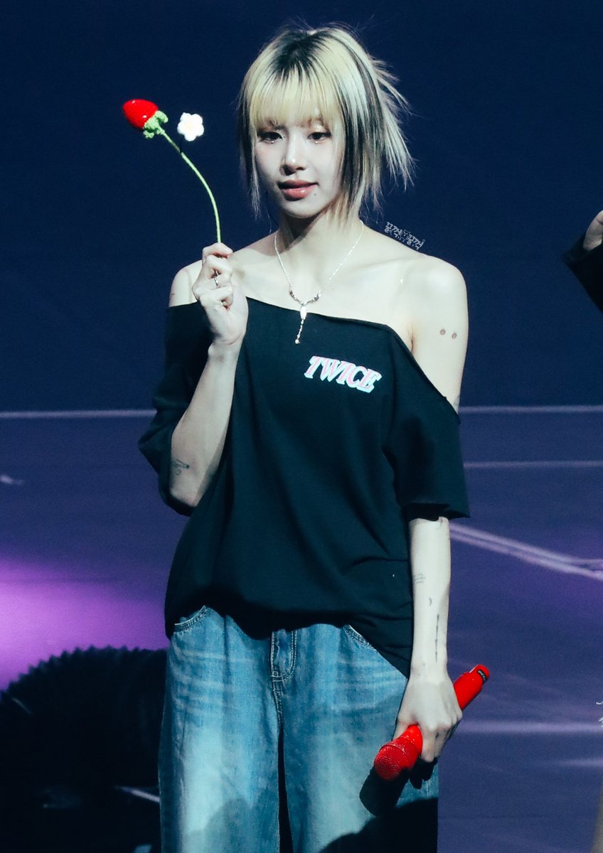 230702 TORONTO 🍓💵🌼 #TWICE_5TH_WORLD_TOUR #READYTOBE