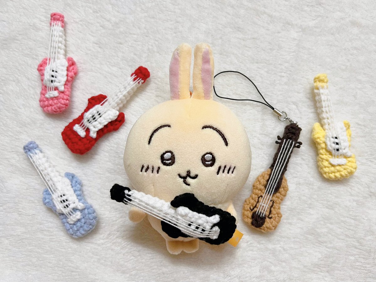 S201051588's tweet photo. #RT 추첨 한분께 뜨개 기타를 드립니다!

- 뜨개 기타 🎸 
- 뜨개 바이올린 🎻

🔗 https://t.co/oIPj9tckxv

자세한 내용은 윗치폼 확인 해주세요 ‼️

#10cm인형 #뜨개소품 #뜨개키링 https://t.co/zwUYMdz2UV