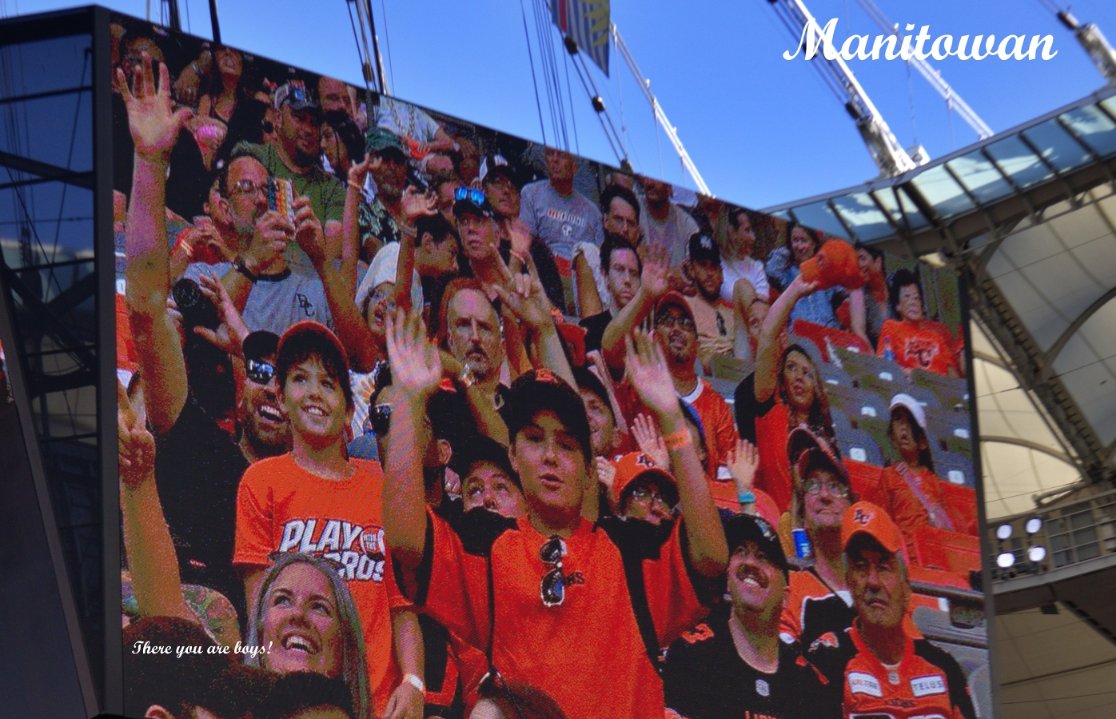 Manitowan's tweet photo. #Famfest game was a resounding success from my vantage point. Kids I know had a terrific time at game tonight incl having Mom point out they were on the big screen👍This game followed on heels of them attending Play with the Pros as Reilly's Tshirt says. WTG @BCLions ! @kathcupe https://t.co/ztzt0yhCkt