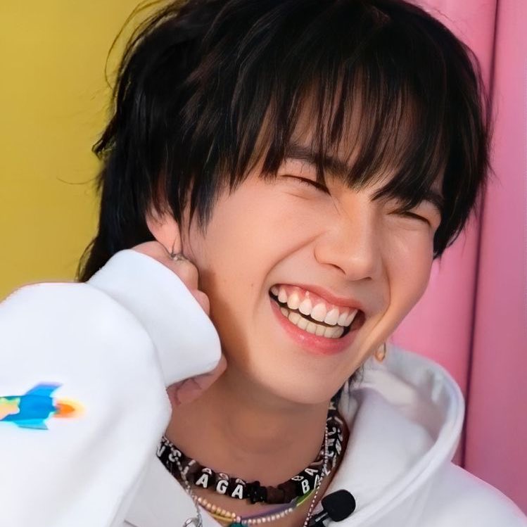 Luna_bear's tweet photo. #BIBLEBUILD au, Bibs was a rich boy who cant feel happy after his family passed away, everything was only black and white for him until he will meet the sunshine, who will shine his life with colors and happiness again but will he be able to protect his Biu and not lose him too? https://t.co/e0tn7Sa1qs