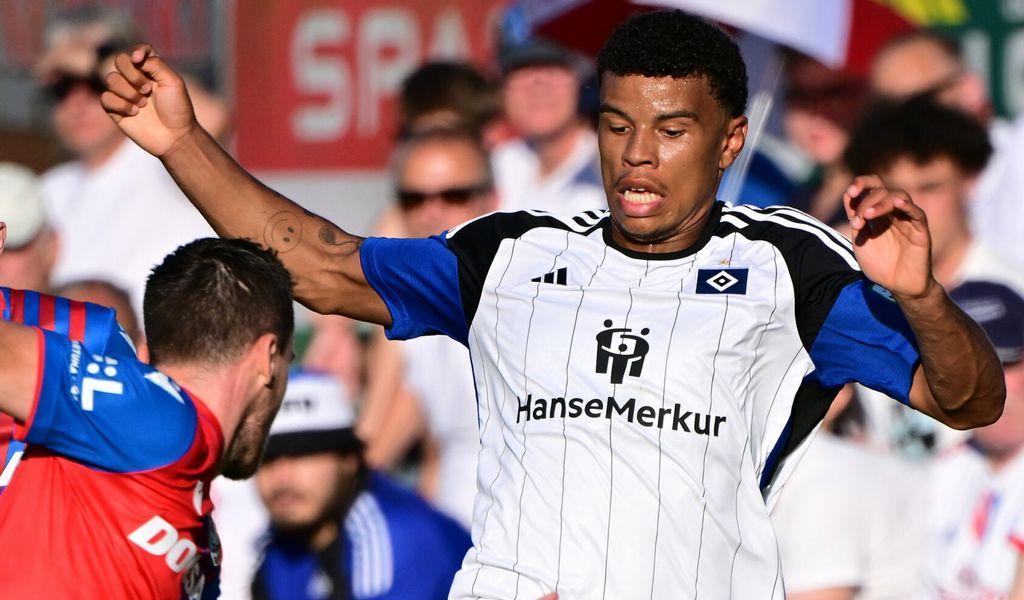 Neue HSV-Trikots sorgen für Ärger – und für einen Verkaufs-Rekord bit.ly/3pzxQBZ
