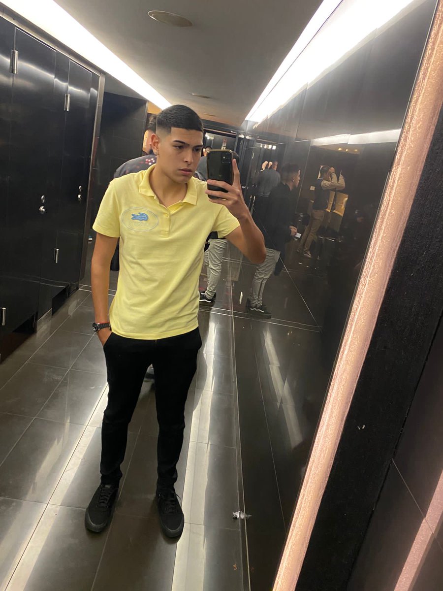 UrielViera5's tweet photo. 😶 https://t.co/HxP7PBoGq1