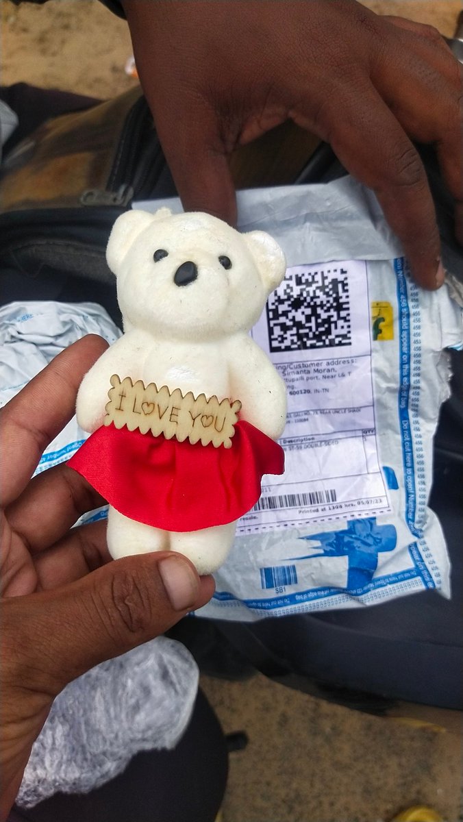 simanta_m89's tweet photo. @Flipkart @flipkartsupport @FlipkartStories @FlipkartEnables 
What nonsense work @Flipkart . Please refund immediately 😡 https://t.co/tD5SGyewI0