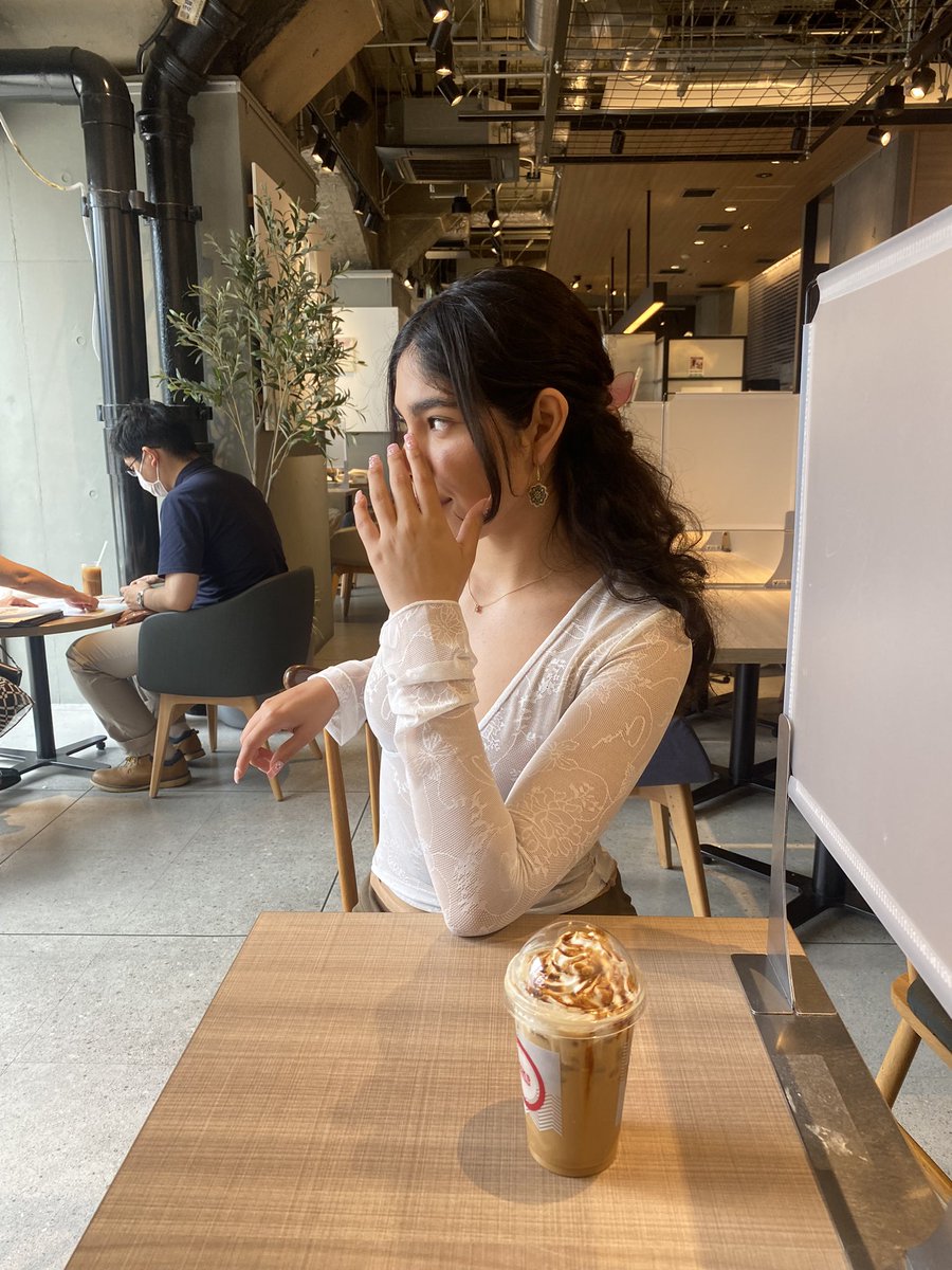 hi from Japan :*