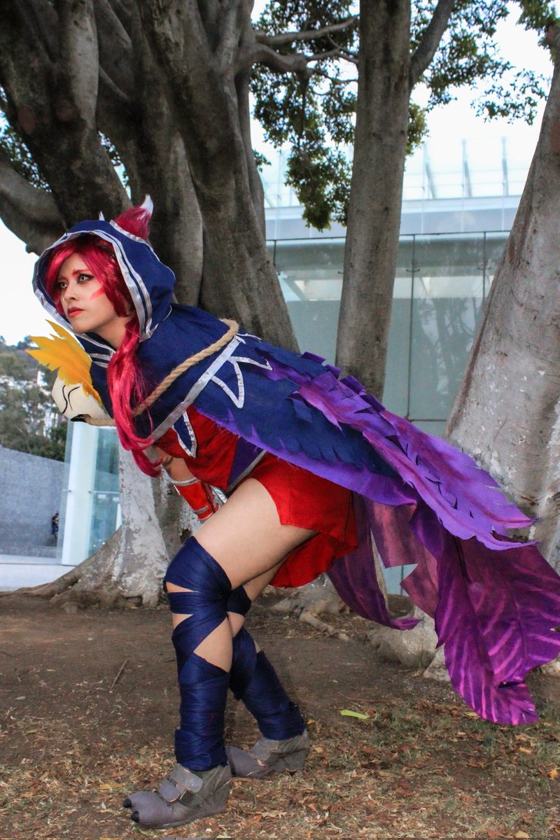 any_cheshire's tweet photo. Baila como si tu vida dependiera de ello 🍂
#Xayah #concomics #cosplay #cosplayer #COSPLAYMODE #cosplayergirl #LeagueOfLegends #RiotGames #LOL https://t.co/HrNvsrT9Md