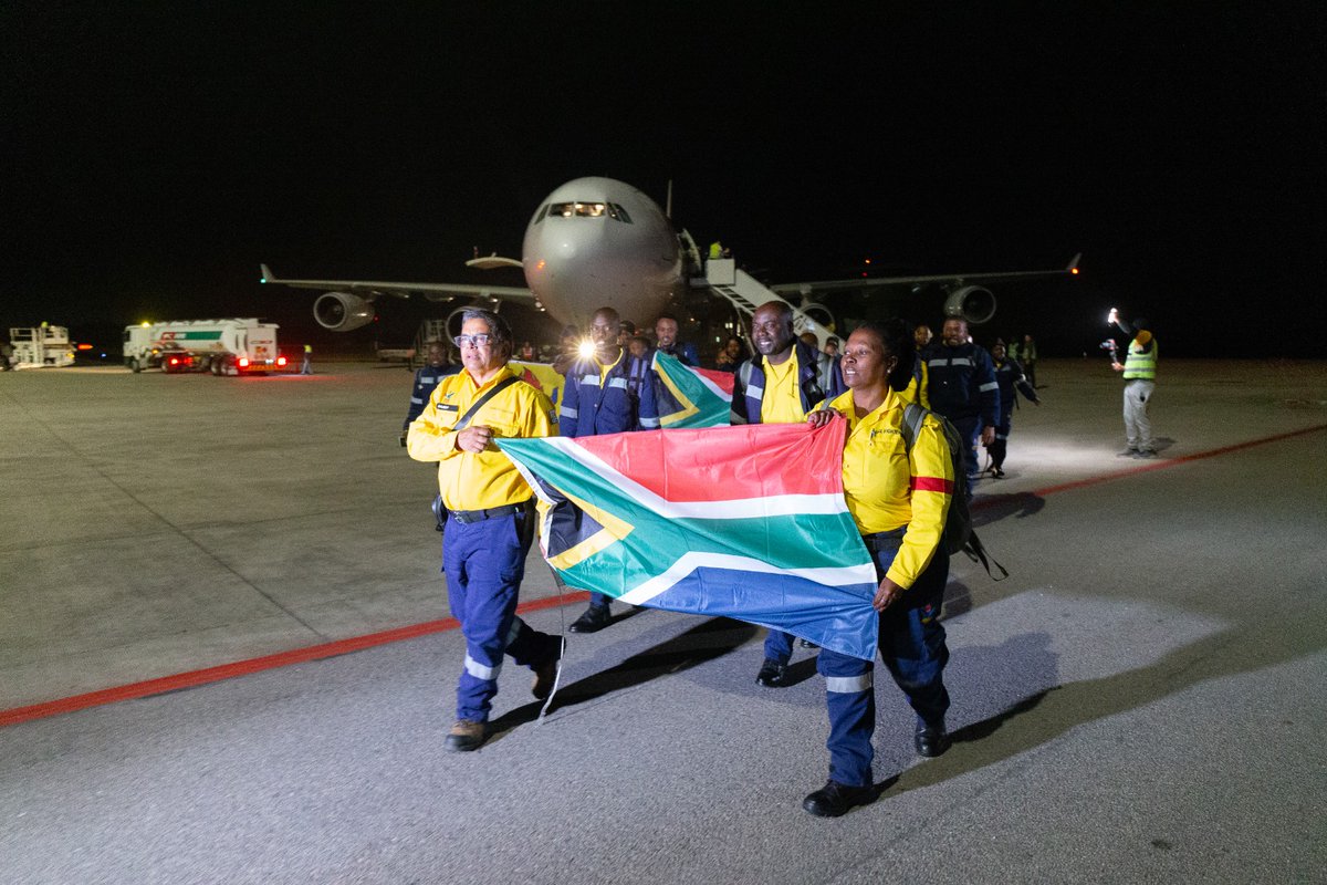 WoFWildfire's tweet photo. MzanziOne Hotshots back at home https://t.co/cVTgk1zhvh