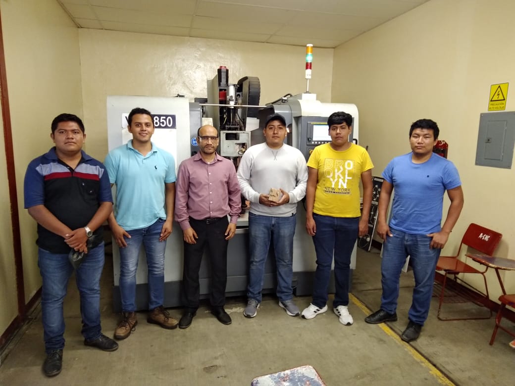 StevenChMX's tweet photo. Agradezco al CBTis 107 por darnos la oportunidad de realizar unas prácticas con mis estudiantes de mecatrónica de las asignaturas de Manufactura Avanzada y Procesos de Manufactura, en el Centro de Maquinado Vertical CNC del Taller Mecánico a cargo del profesor Ing. José de Jesús. https://t.co/OhKHMucF9J