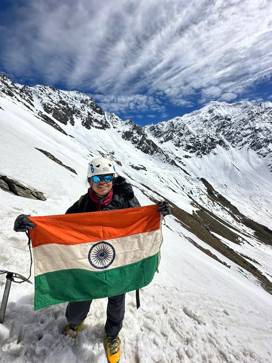 Reaching new heights, both in spirit and on the mountains, proudly waving the Indian flag. 🏔️🇮🇳 Embracing the thrill of climbing and the honor of representing my incredible nation. @himantabiswa @jayanta_malla @narendramodi @mygovindia @mygovassam @CMOfficeAssam @PomiBaruah