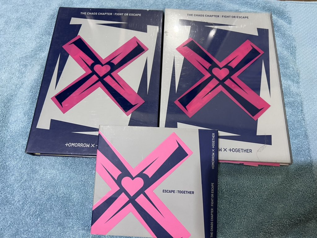 prettyboycolls's tweet photo. wts lfb enhypen, skz, bts, txt unsealed

— dm me for the price!
— some albums have incomplete inclusions but they all have cds :DD
— sold as bundles 

t. weatherlab 2022 seasons greetings, butter, dimension dilemma, love yourself, fight or escape noeasy https://t.co/CoFSTgWBvt