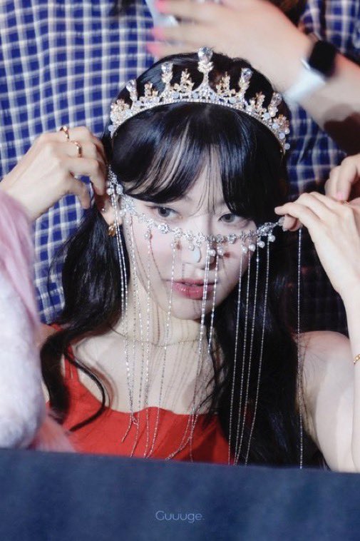 attack_pink's tweet image. 여왕 같애 。。 뭔지 알지 
너무 예뻐서 사람들이 다 쳐다보는데 말은 못걸고 그저 뒤에서 지켜보는 그런 여왕  ㅜ_ㅜ ♡