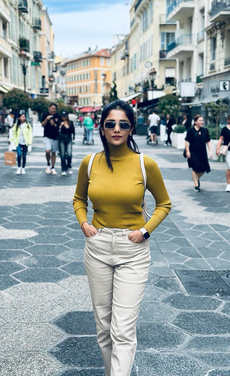 F0q-VV6WIAI56IH?format=jpg&name=medium