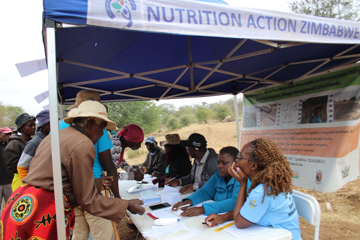 nutriactionzim's tweet photo. 700 households in Chiredzi & Mwenezi received income for their cash for work activities under the BHA funded #IntegratedLivelihoodsproject. Activities included rehabilitation of community dip tanks and construction of weir dams.
#BuildingResilience https://t.co/Bg8Dl72vvO
